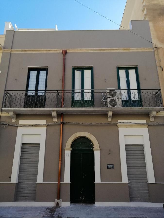 Casa Vacanze Nonna Lina - Trapani Exterior foto